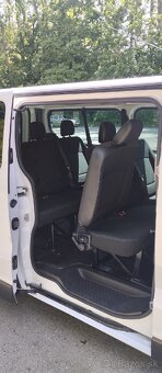 Prenájom 9-miestneho Renault Trafic - 4