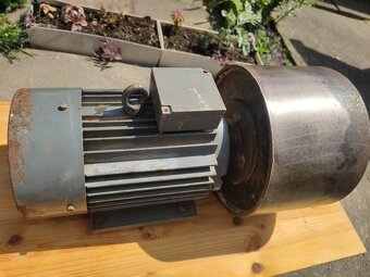 Pásová brúska + odsávacie zariadenie - 4