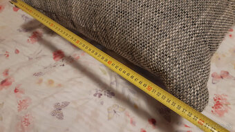 Predám vankúš do obývačky. - 4