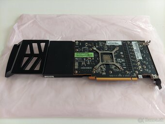 AMD Radeon Pro W5500 8GB - 4