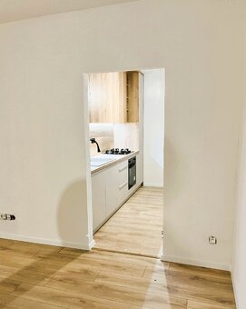 Na predaj 2. izbový byt v centre Malaciek. - 4