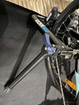 Cyklistický trenažér Wahoo KICKR Snap - 4