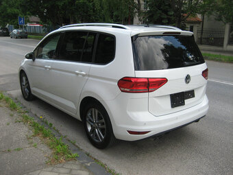 Volkswagen Touran 2.0 TDI DSG - 4