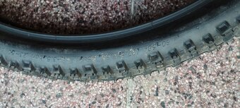 Schwalbe Tough Tom 27.5x2.35 - 4