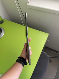 iPad 10.2 64 GB WiFi Vesmírne Sivý 2021 + pero + obal - 4