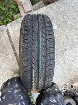 GoodYear 195/65R15 - 4
