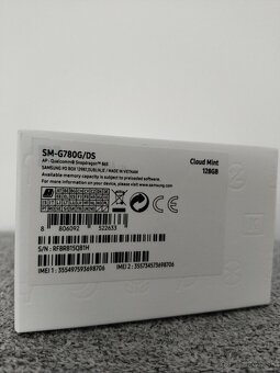 Samsung Galaxy s 20 fe - 4