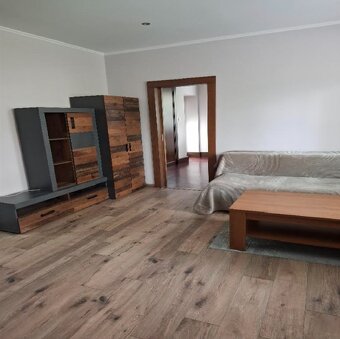 ponúkam na prenájom dvojizbový byt s loggiou - 4