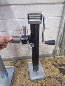 Oporna noha na precku, prives - 4