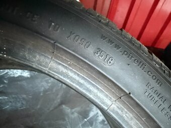 PIRELLI 2KS  245/40 R20 SOTTOZERO 3 5,5mm - 4