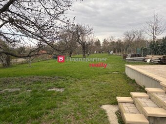 Ponúkame na predaj 3izbový dom s veľkorysím sadom v lukratív - 4