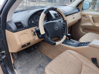 Mercedes Benz ML 320 - 4