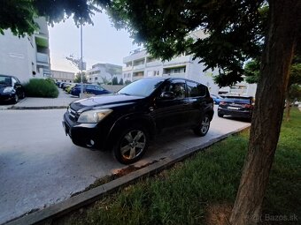 Toyota RAV4 2.2d - 4