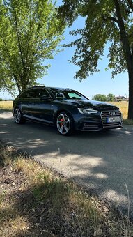 AUDI - A4 Avant 3.0 TDI Sport quattro S-line - 4