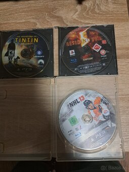 Predám playstation 3 + 2ovladače + 7 hier - 4