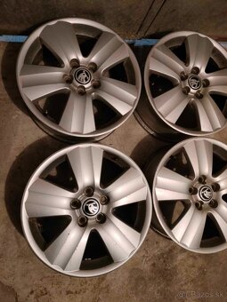 4ks alu disky orig. Vw 5x112 r17 - 4