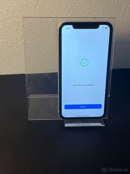 Predám Apple iPhone 11 64GB Silver Minimálne známky - 4