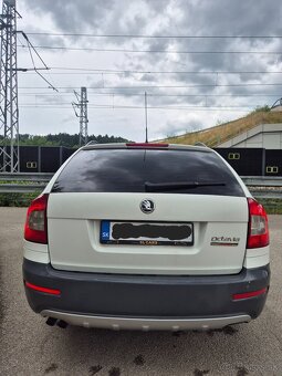 ŠKODA OCTAVIA SCOUT 2 COMBI 2.0 TDI CR 103KW 4X4 M6 2012 - 4