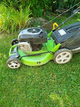 Kosačka Briggs Stratton Fieldmann - 4