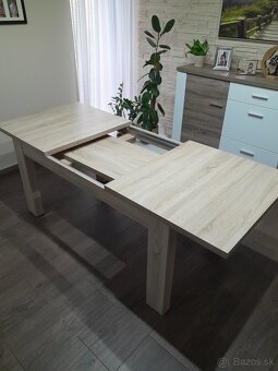 Predám rozkladací jedálenský stôl - 4