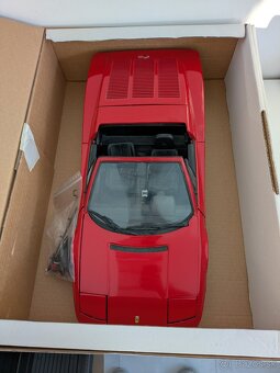 Vianočná cena - Pocher 1:8 Ferrari Testarossa Spider (K54) - 4