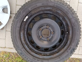 Zimné R16 5x120 205/55 r16 - 4