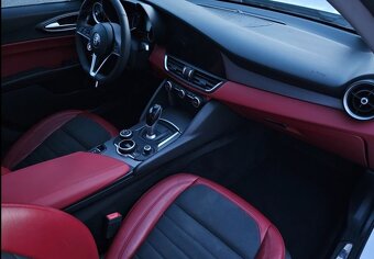 Predám Alfa Romeo Giulia - 4