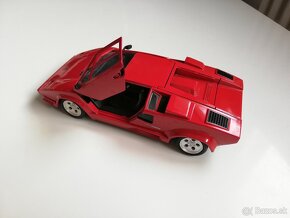 1:18 Lamborghini Countach - 4