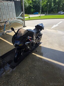Suzuki gsxr 750 - 4