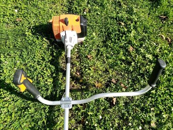 Krovinorez Stihl fs 120 - - - 4