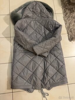 Damska moderna bunda velkost 38/40 - 4