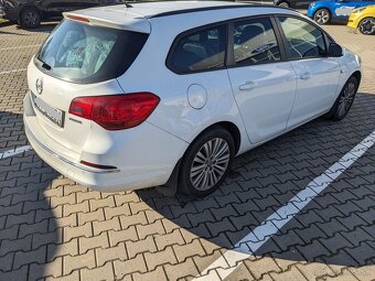 OPEL Astra ST Combi 1,4T 16V 2016 - 4