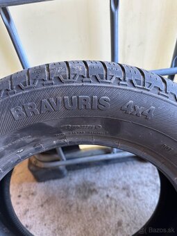 Barum Bravuris 4x4 215/65 r16 - 4