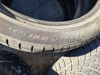 275/40r21 a 315/35r21 letné na dojazd cena spolu 100€ - 4