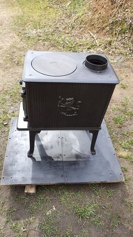 Liatinové kachle Jotul F 602 N čierný lak - 4