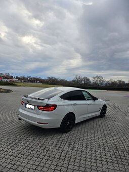 BMW 3 GT 318d manual - 4