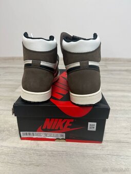 Botasky NIKE - 4