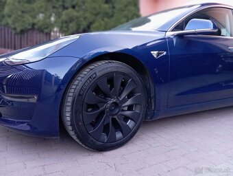Tesla model 3 LongRange 75D, FSD (8.tis E), 476ps,111.tis km - 4