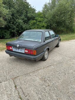 BMW E30 Coupe 318i - 4