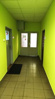 Prenájom - skladový +kancelársky priestor 270 m2 Banská Byst - 4
