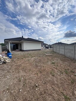 Moderný 4 izbový rodinný dom - Veľké Úľany - 4