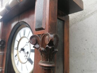 Predám starožitné 2- závažové nástenné hodiny - 4