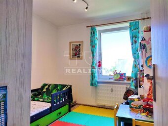 REZERVOVANÉ Na predaj priestranný 4 izbový byt v... - 4