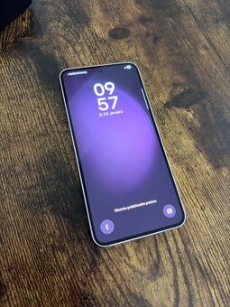 Samsung Galaxy S23 - 4