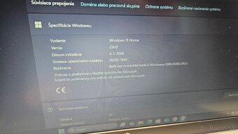 Zachovalý 15 palcový HP notebook - 4