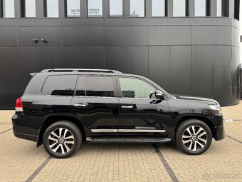 TOYOTA LAND CRUISER 200 - 4