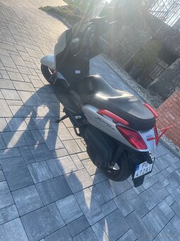 Yamaha X max 125 - 4