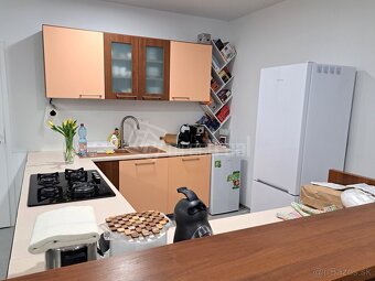 Investičná príležitosť, apartmán 80m2, parkovacie m… - 4