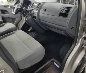 Volkswagen Caravelle 2.0 BiTDI Comfortline 4MOTION DSG - 4