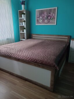 Predám manželskú posteľ vrátane roštou cena 80 eur. - 4